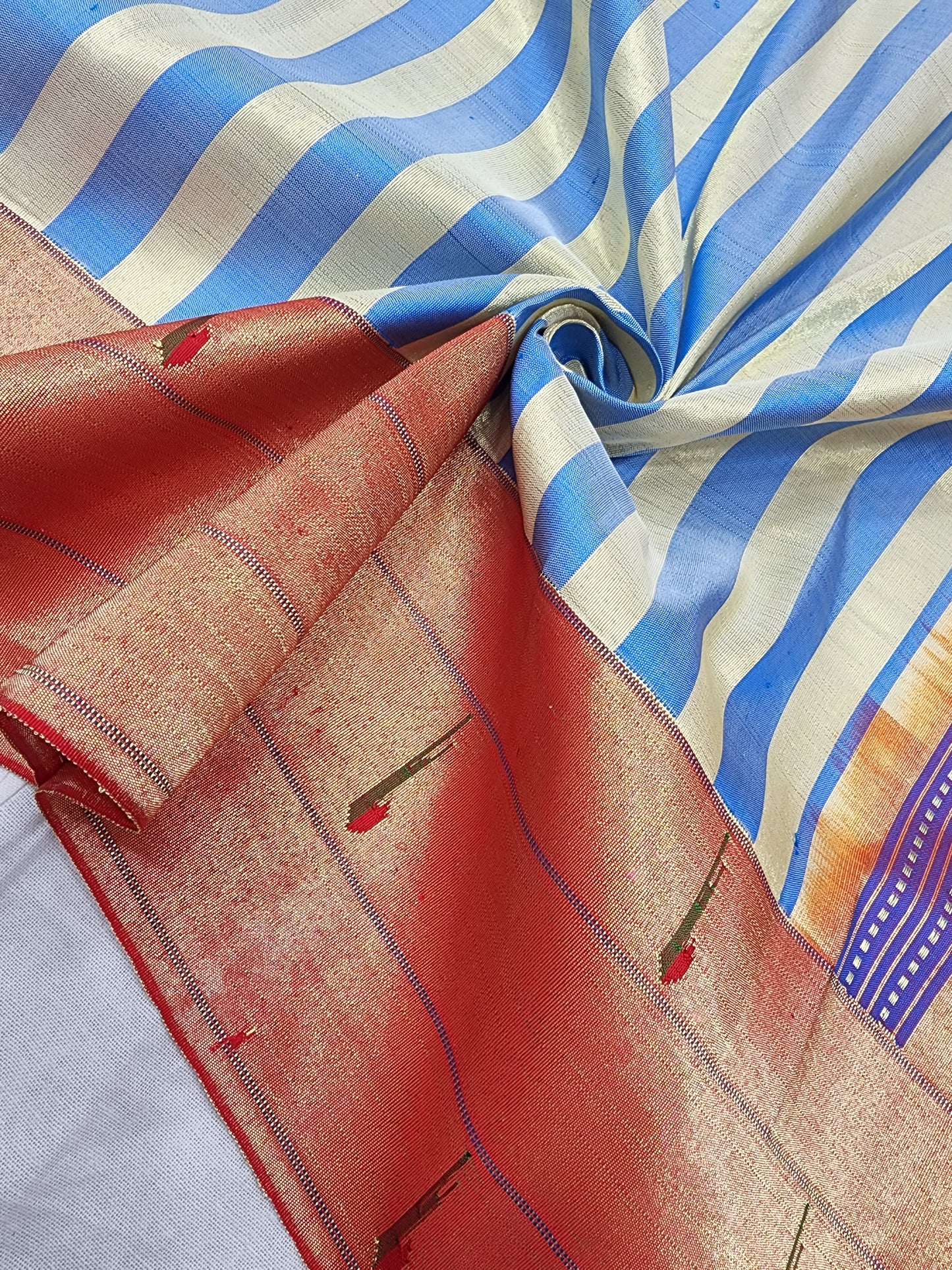 Triple Muniya Brocade Paithani