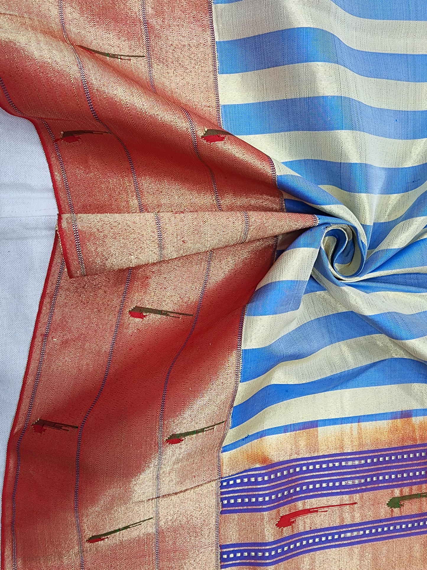 Triple Muniya Brocade Paithani