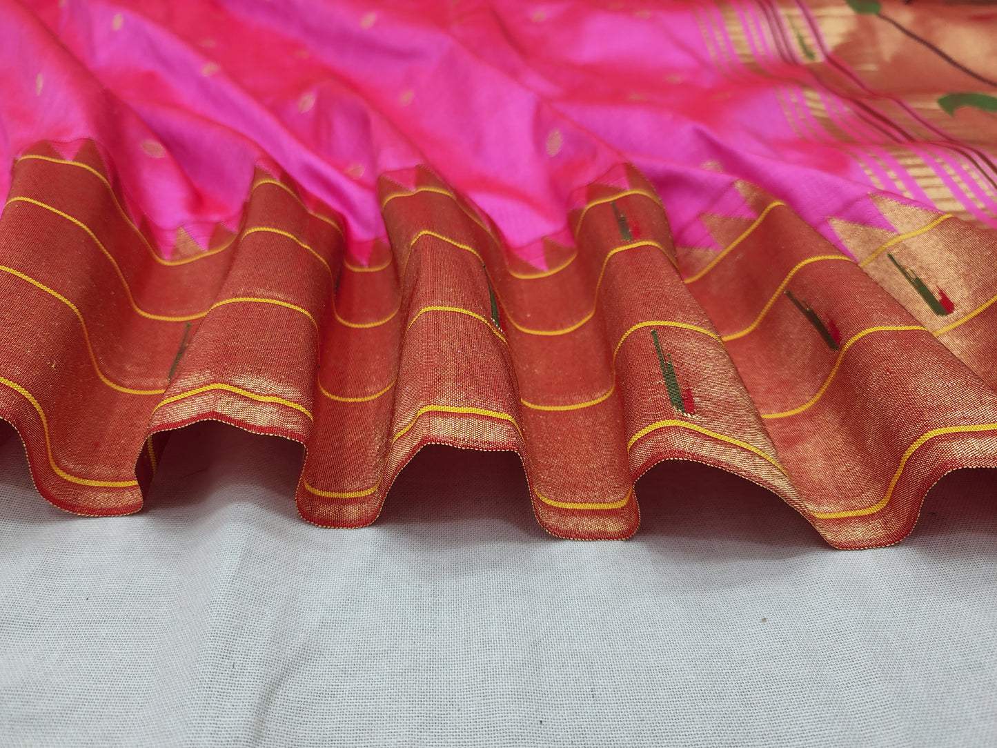 Triple Muniya Brocade Paithani