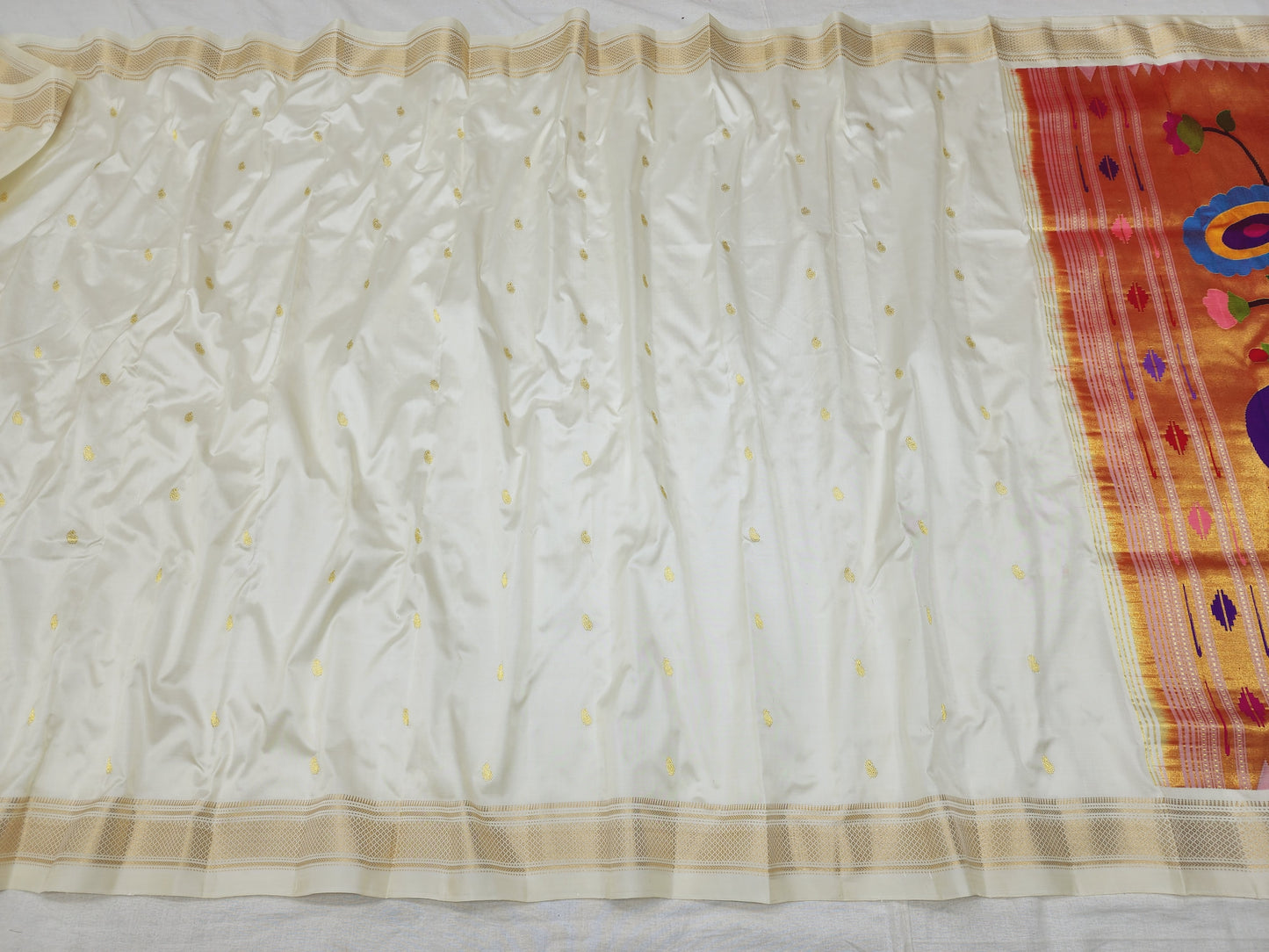 Traditional Yeola Paithani
