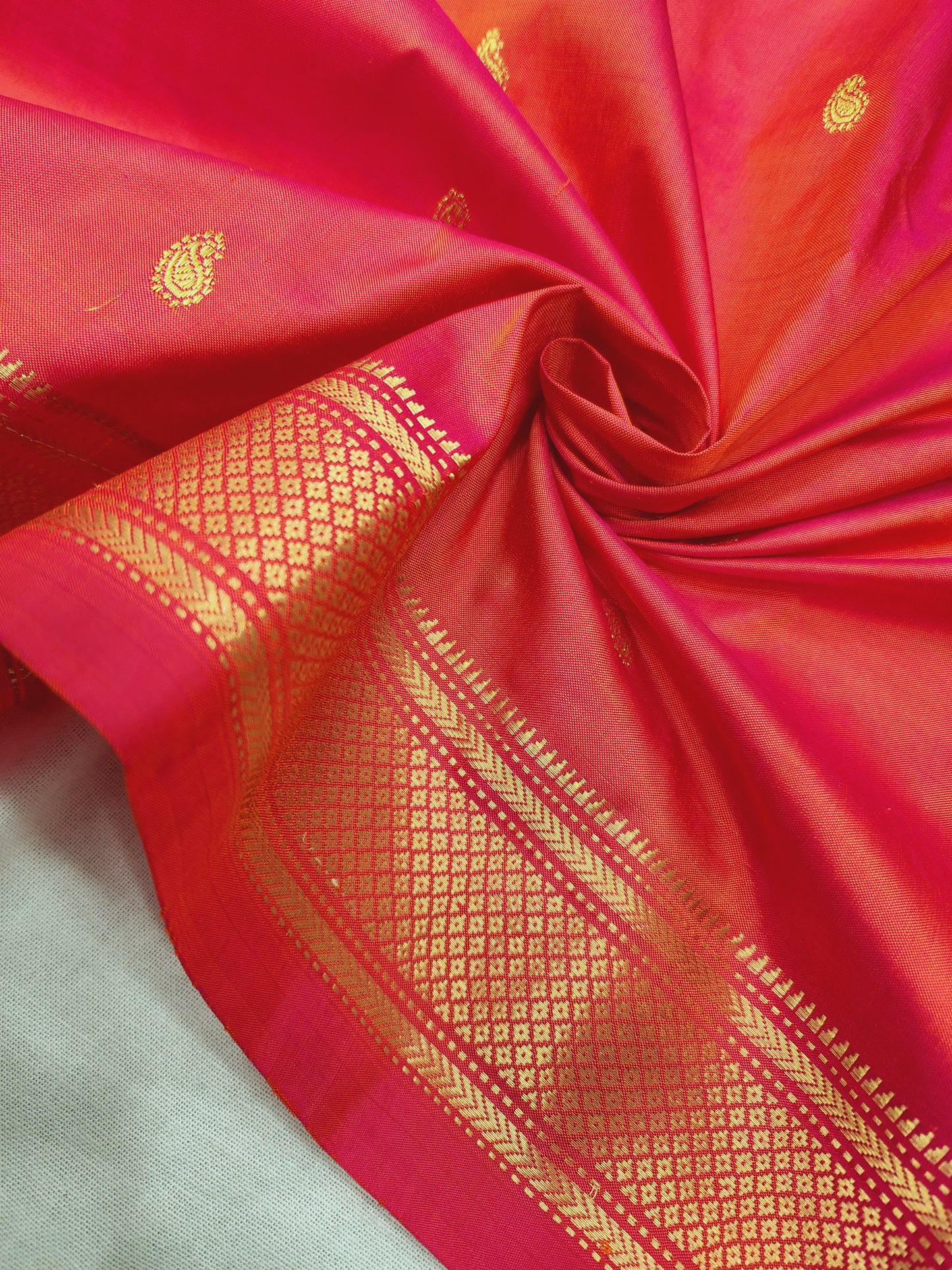 Traditional Yeola Paithani