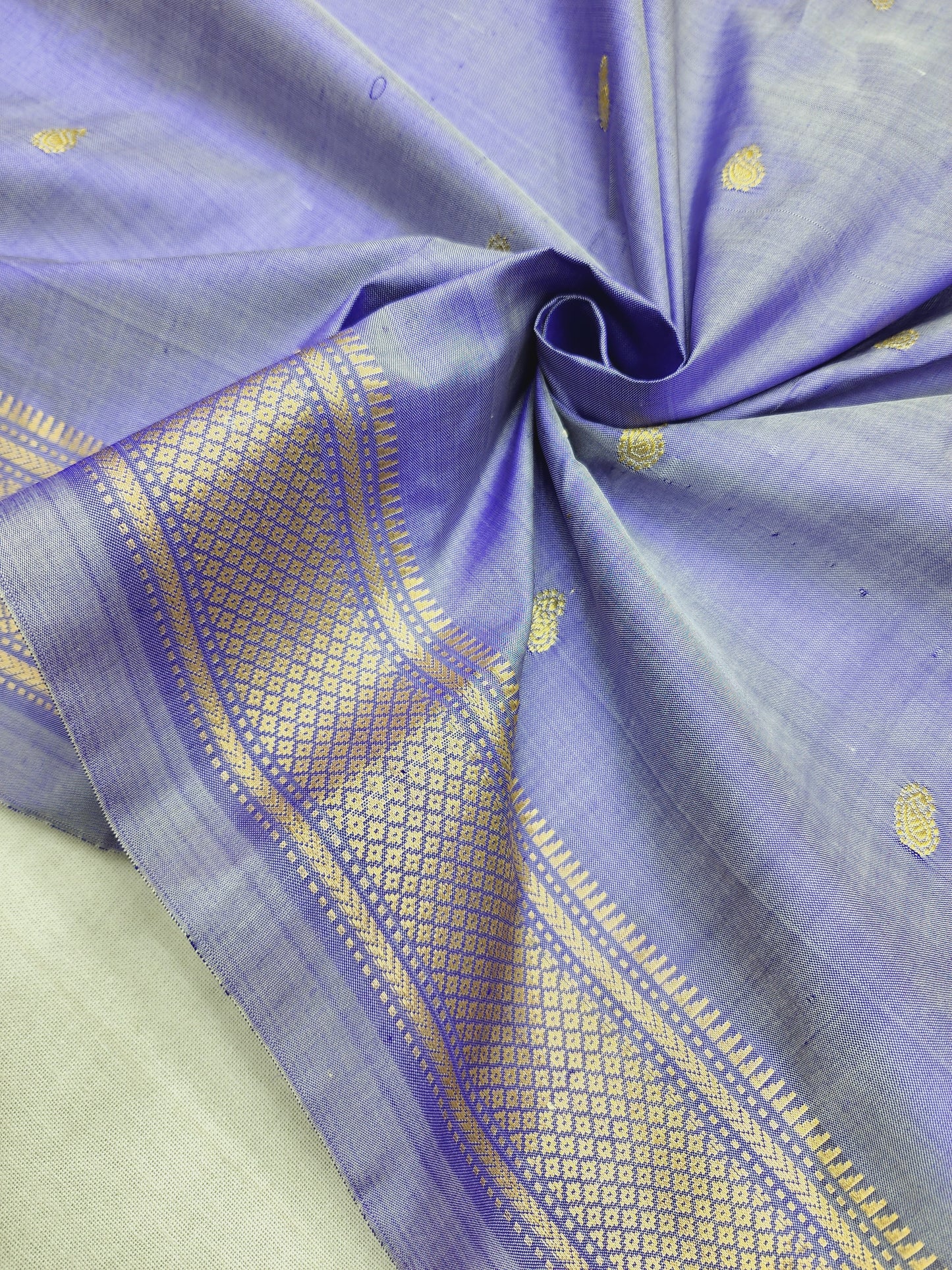 Traditional Yeola Paithani