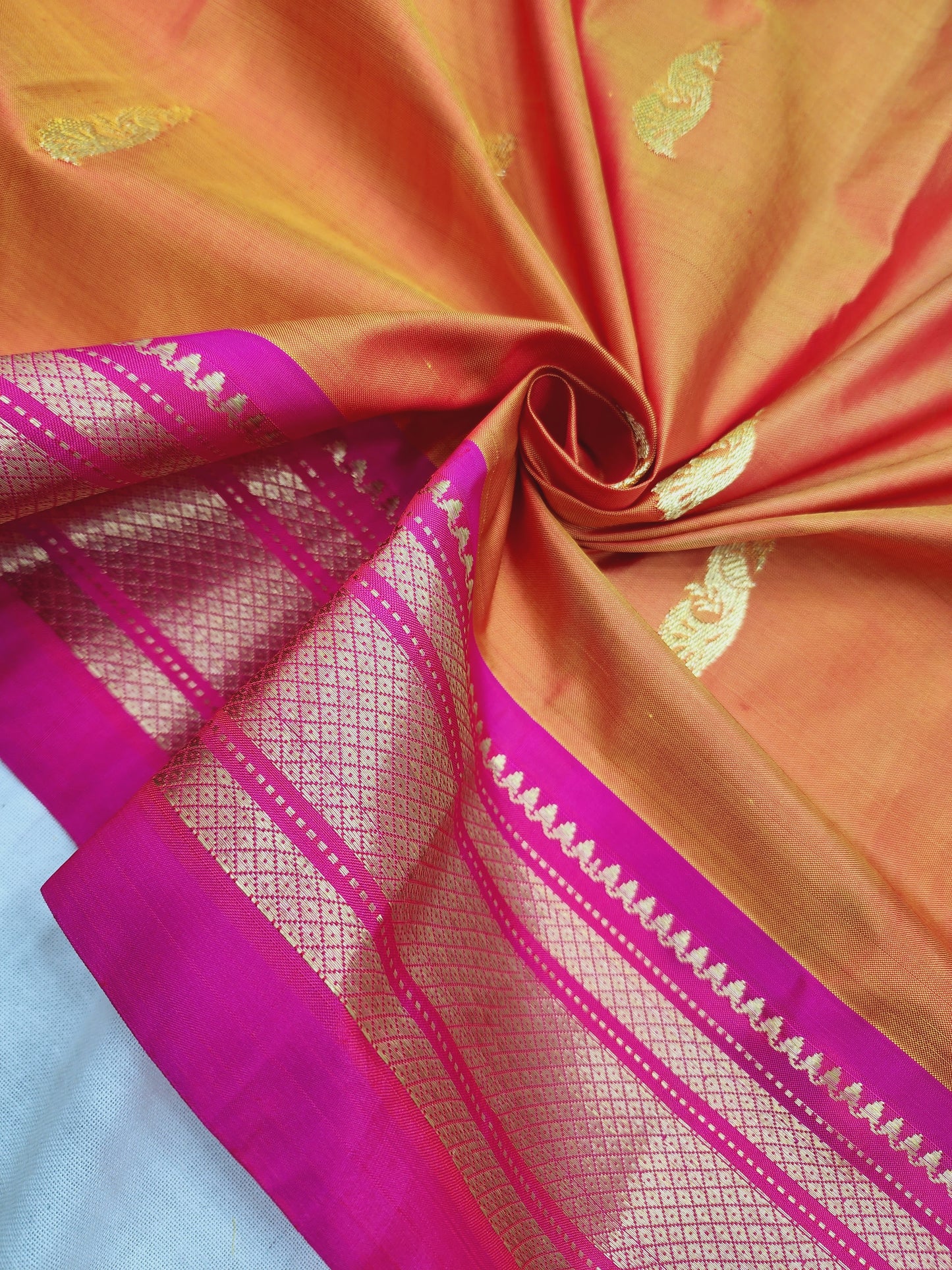 Traditional Yeola Paithani