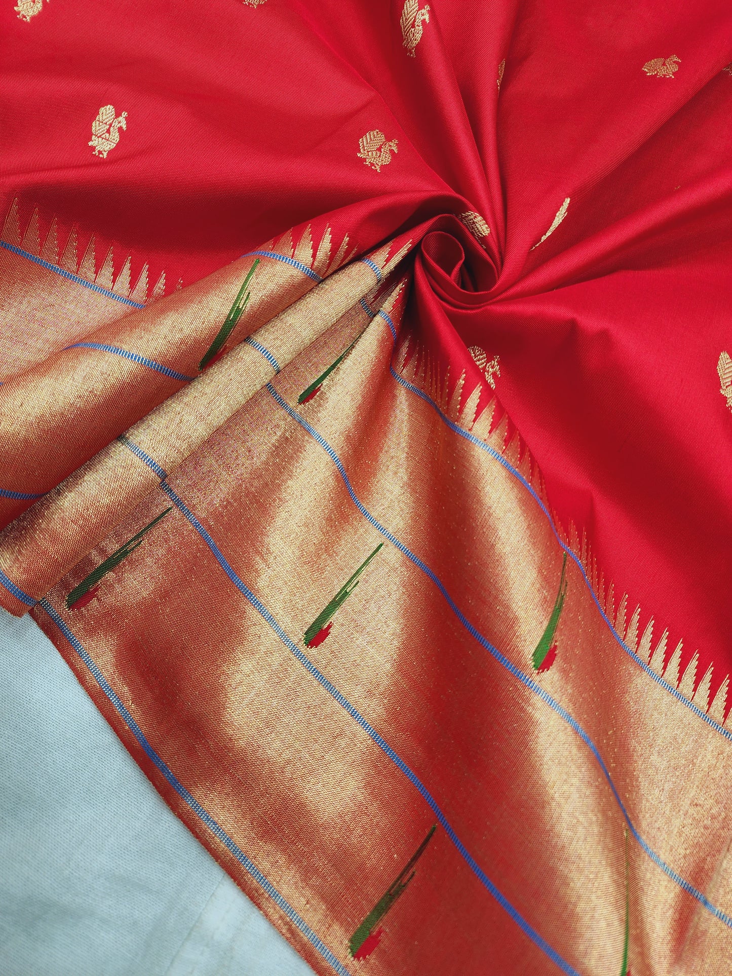 Triple Muniya Brocade Paithani