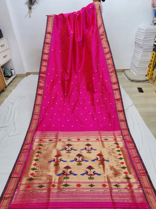 Traditional Yeola Paithani