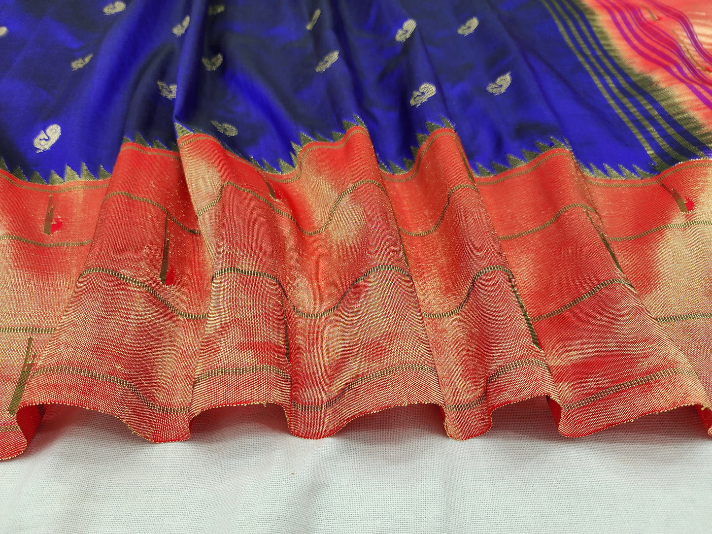 Triple Muniya Brocade Paithani