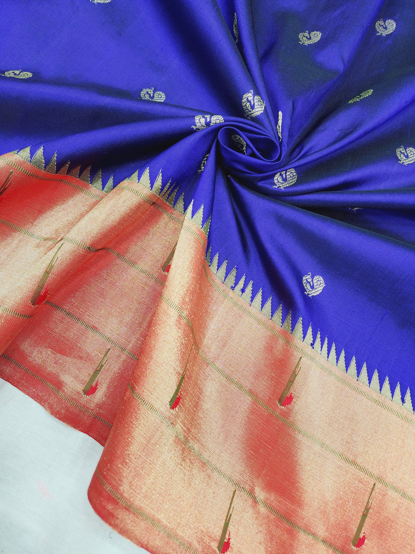 Triple Muniya Brocade Paithani