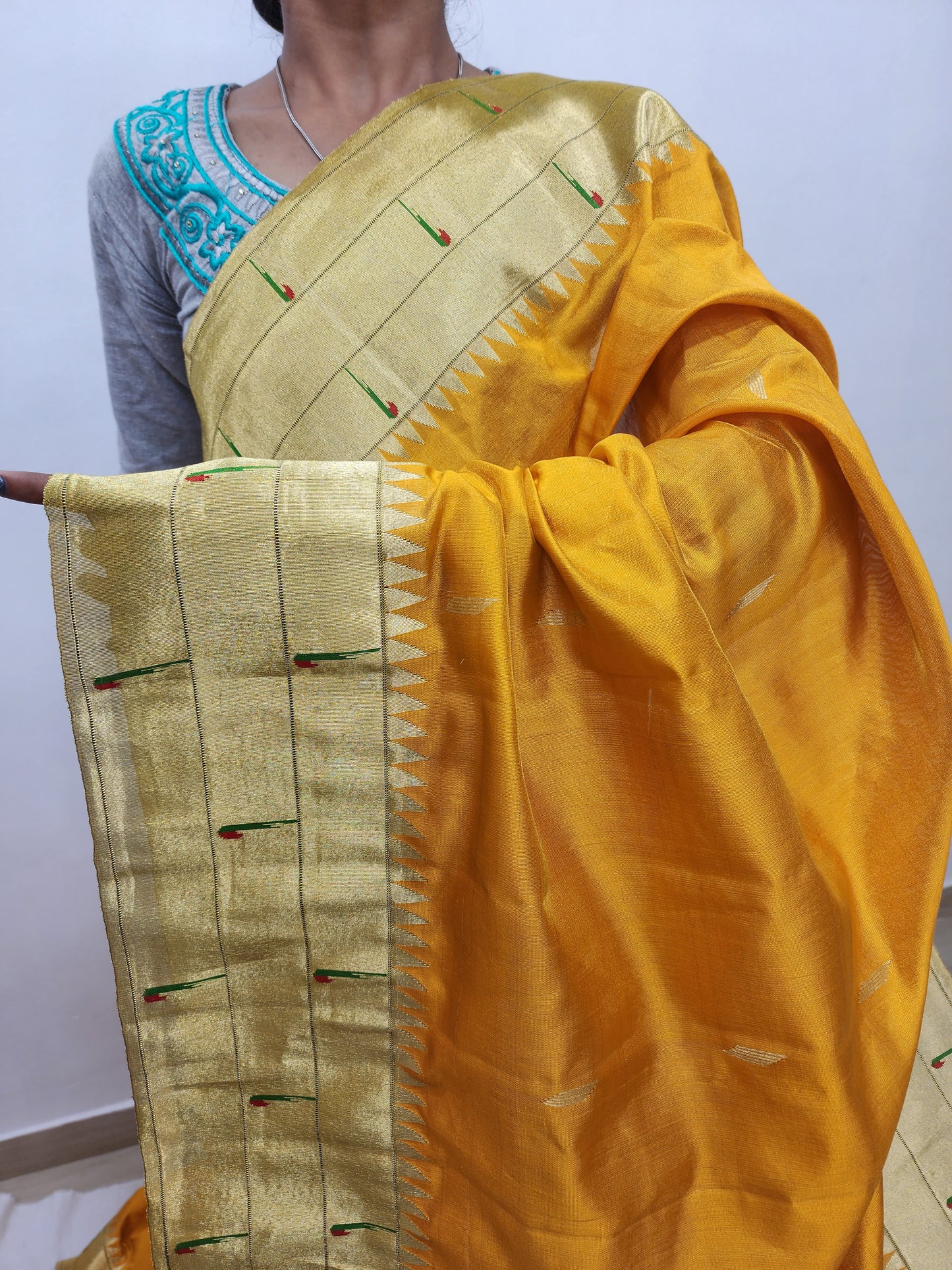 Triple Muniya Brocade Paithani