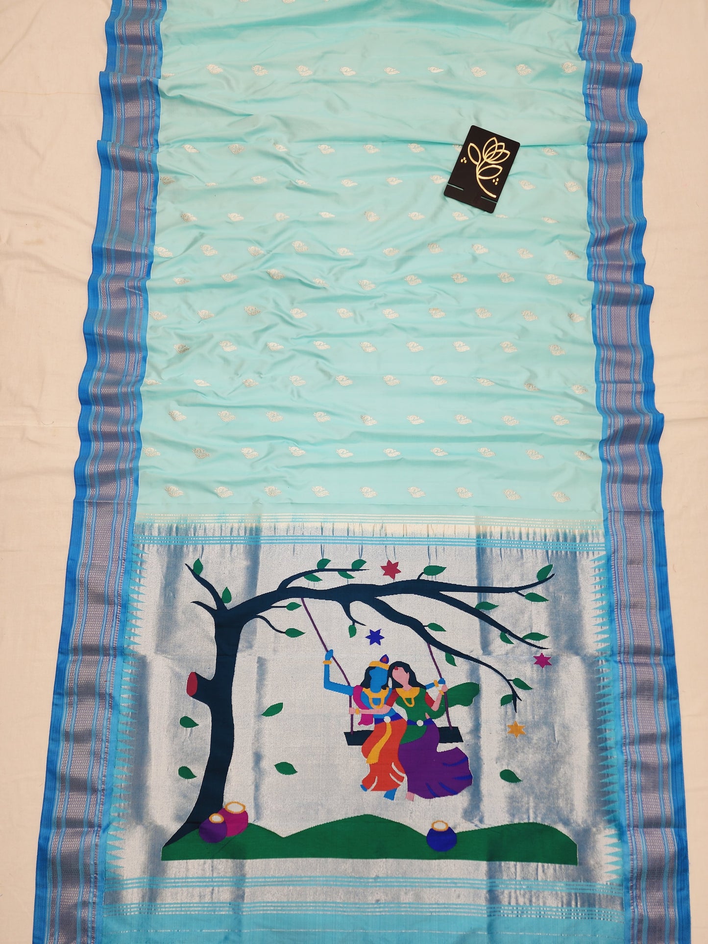 Traditional Yeola Paithani