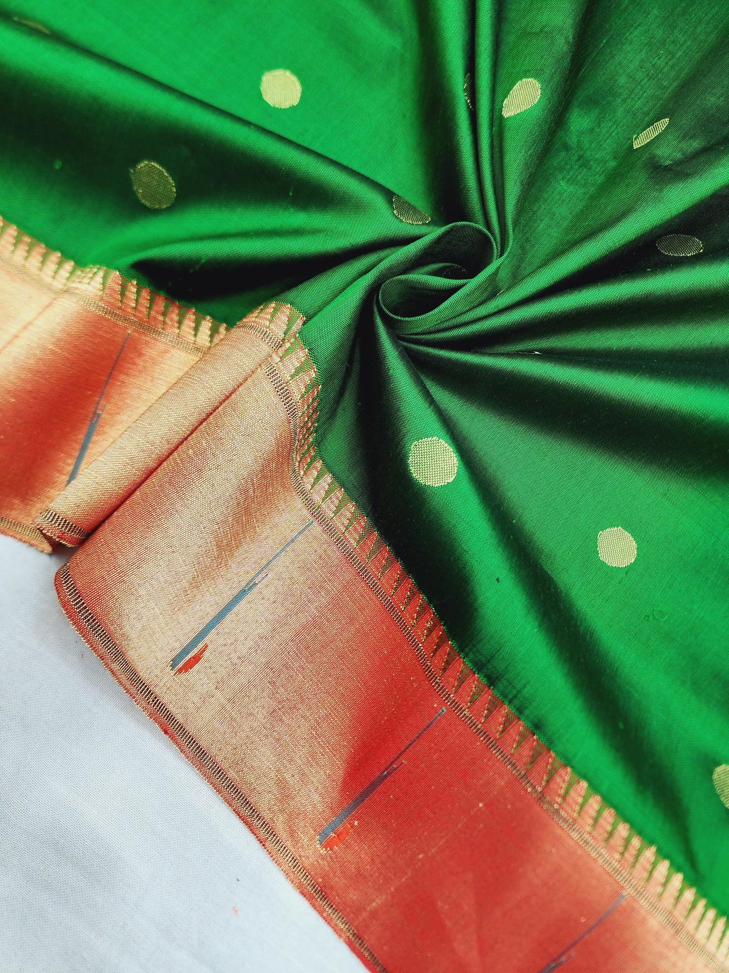 Single Muniya Brocade Paithani