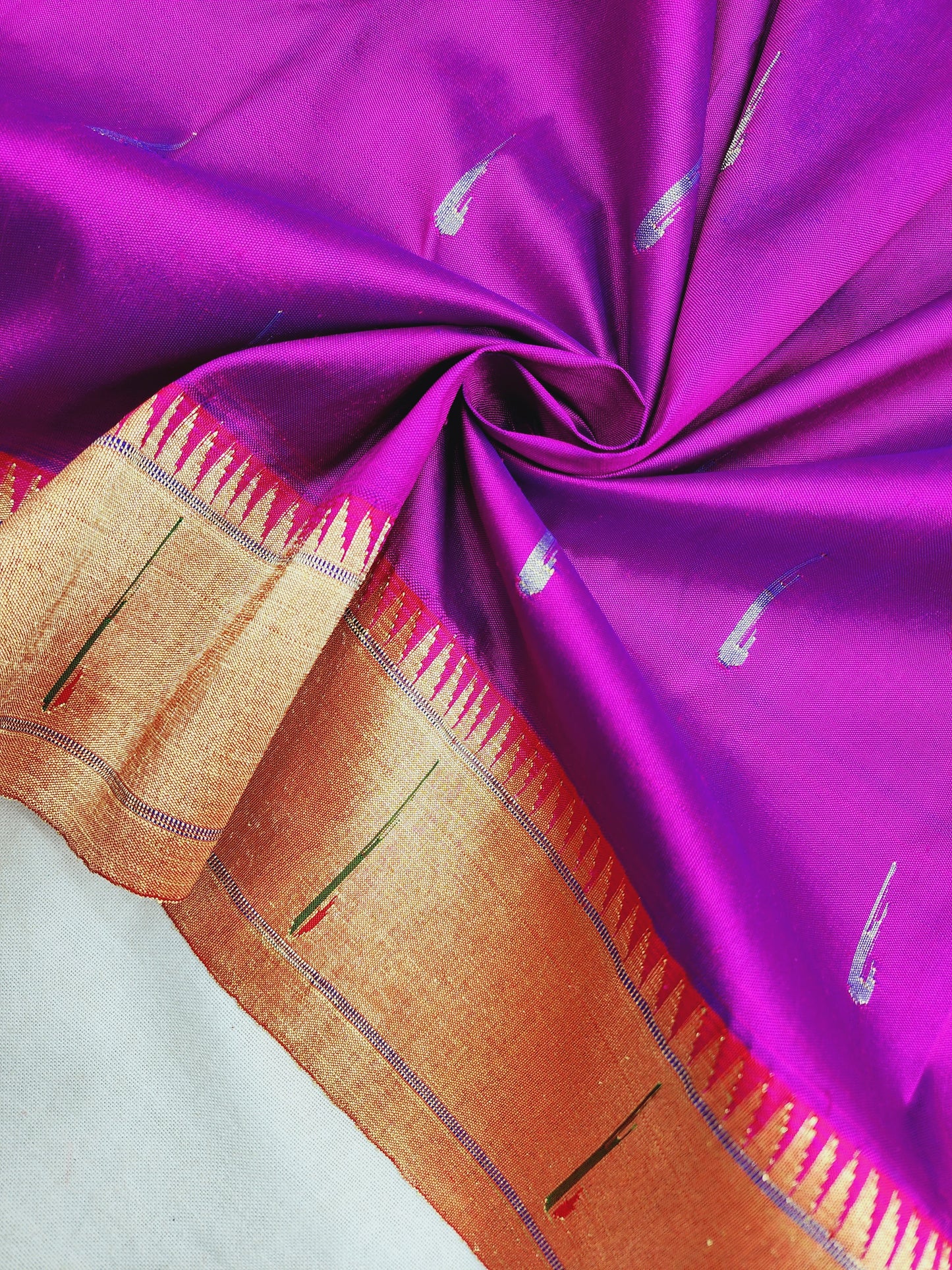 Single Muniya Brocade Paithani