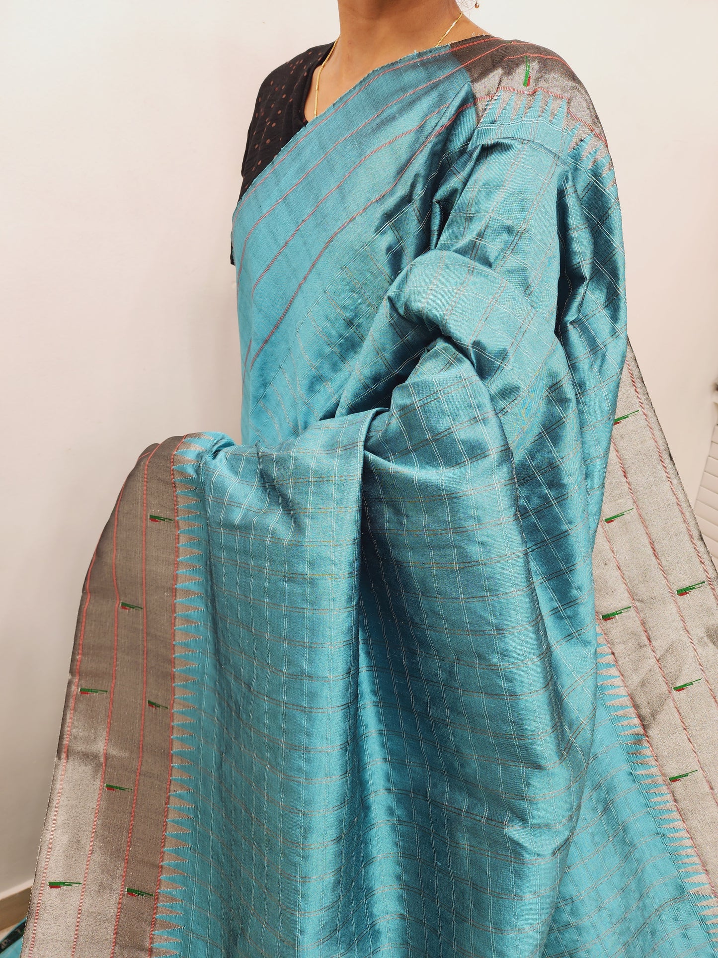 Triple Muniya Brocade Paithani
