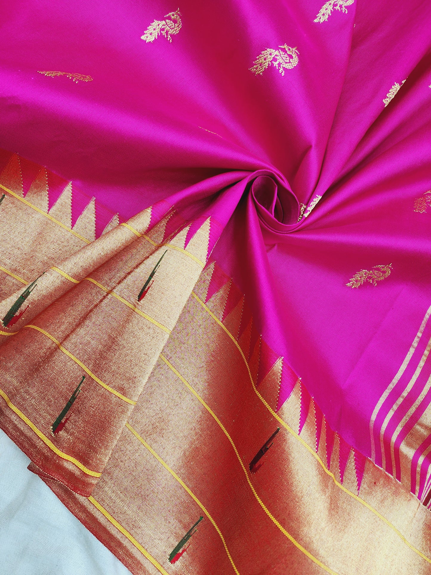 Triple Muniya Brocade Paithani
