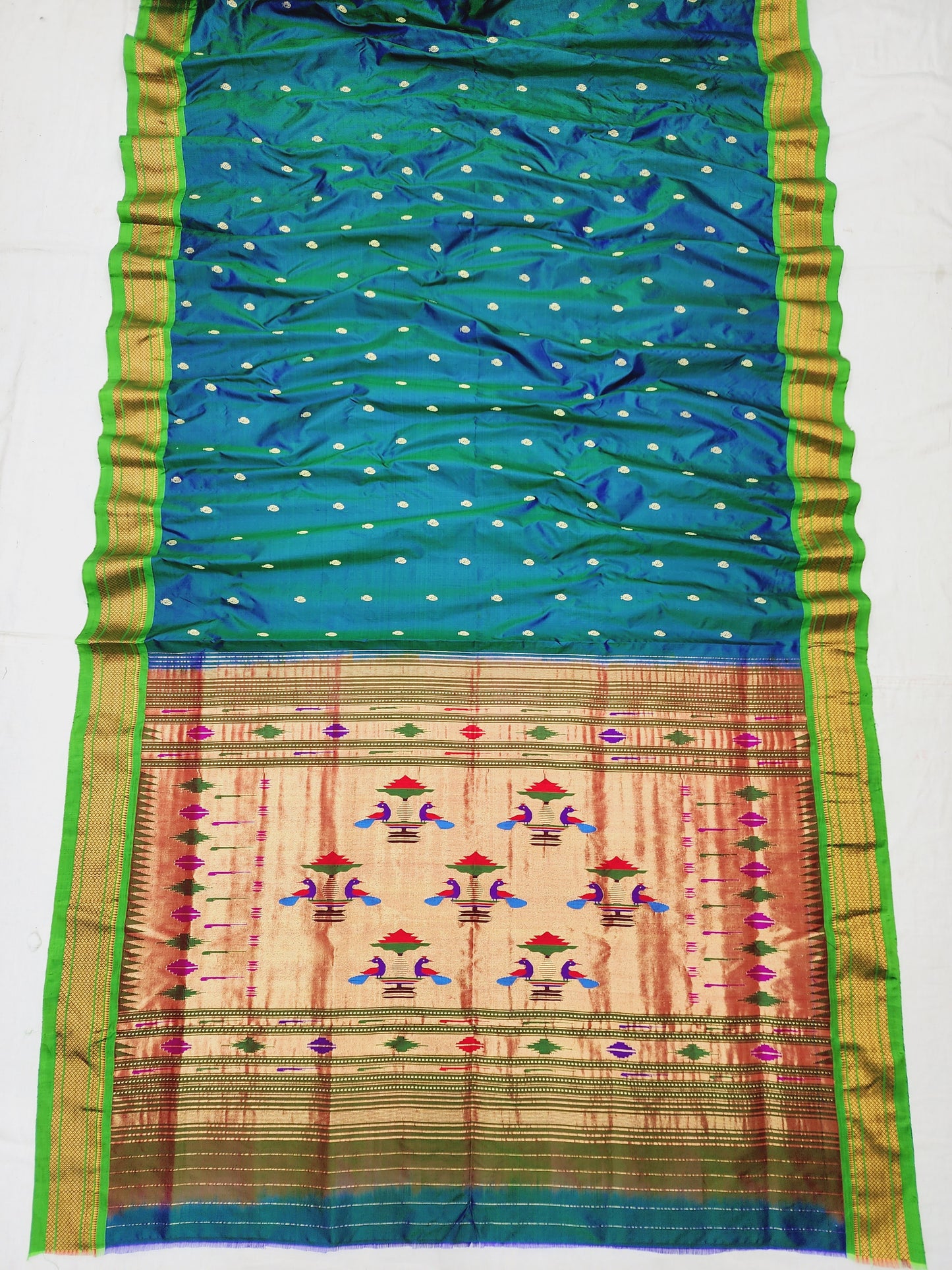 Traditional Yeola Paithani