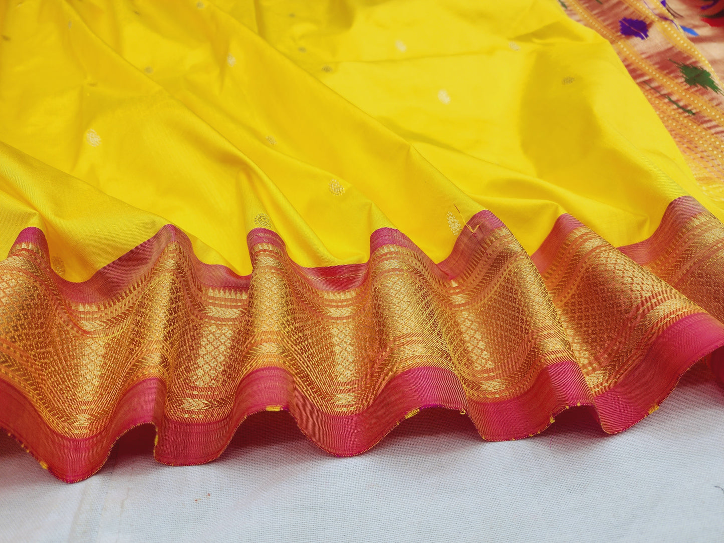 Traditional Yeola Paithani