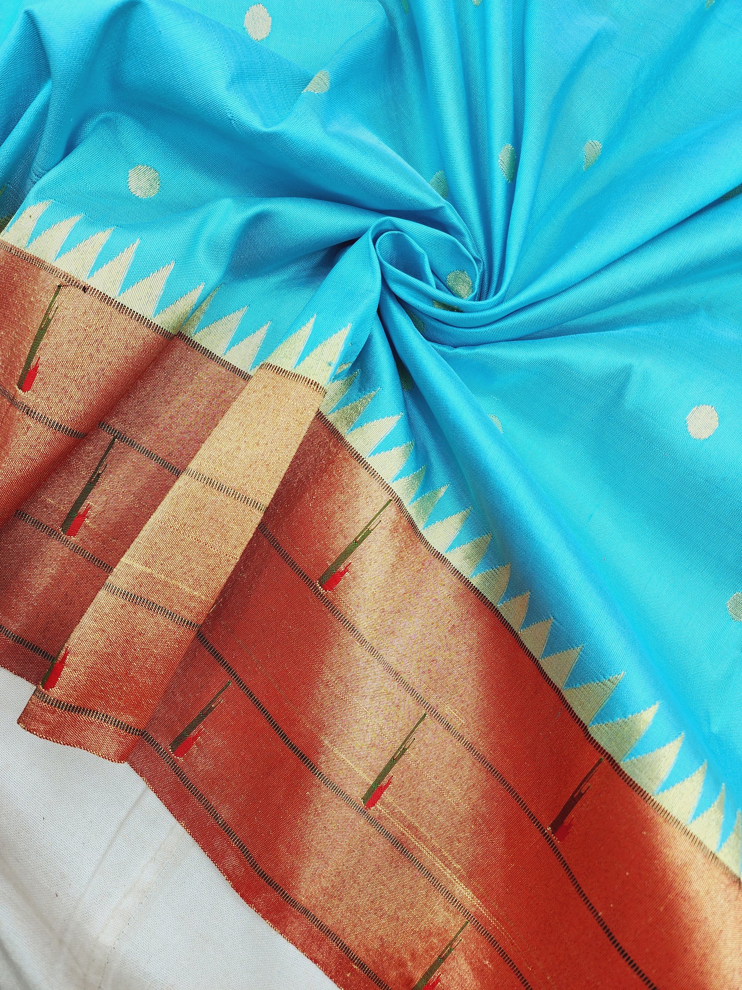 Triple Muniya Brocade Paithani