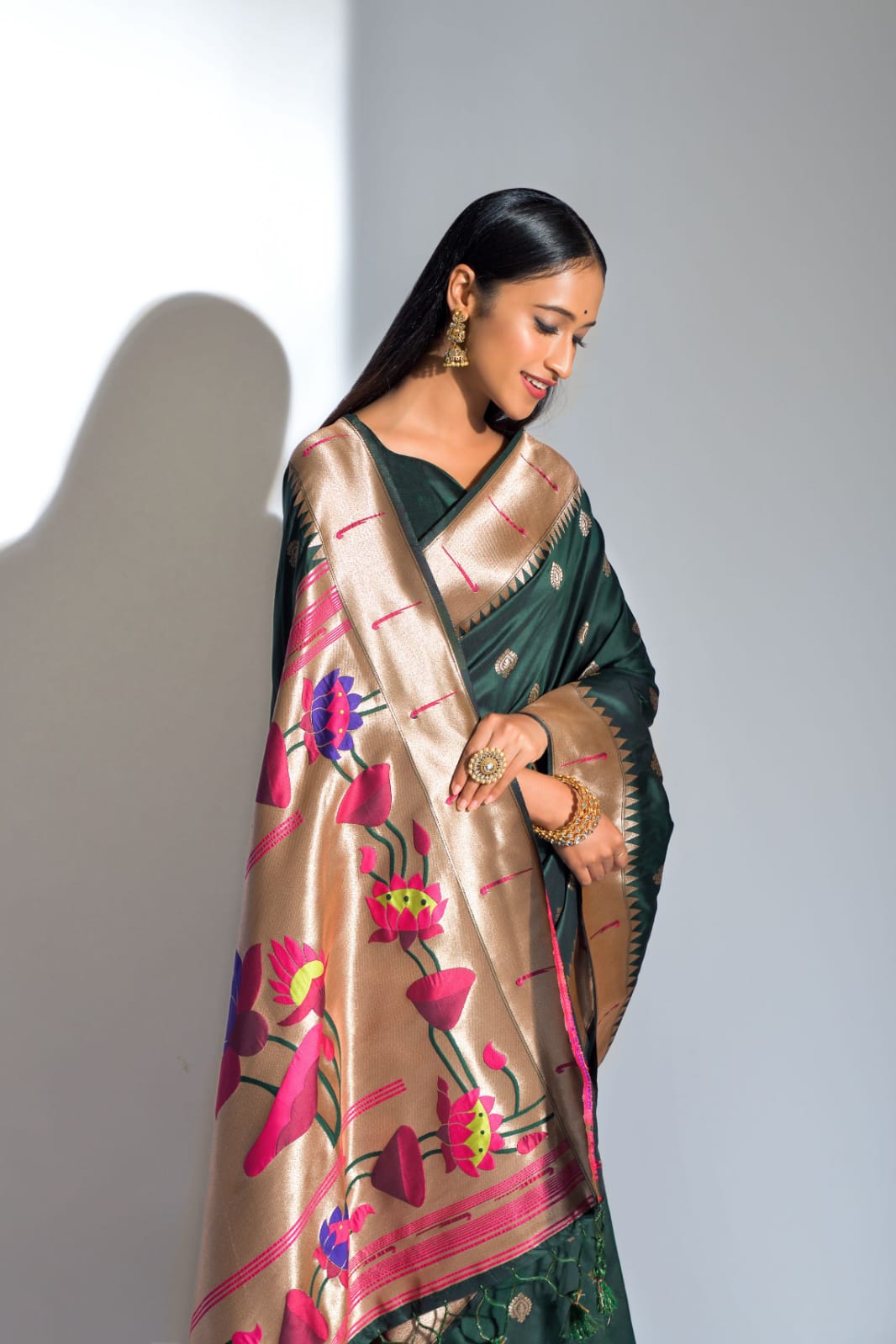 Semi Paithani
