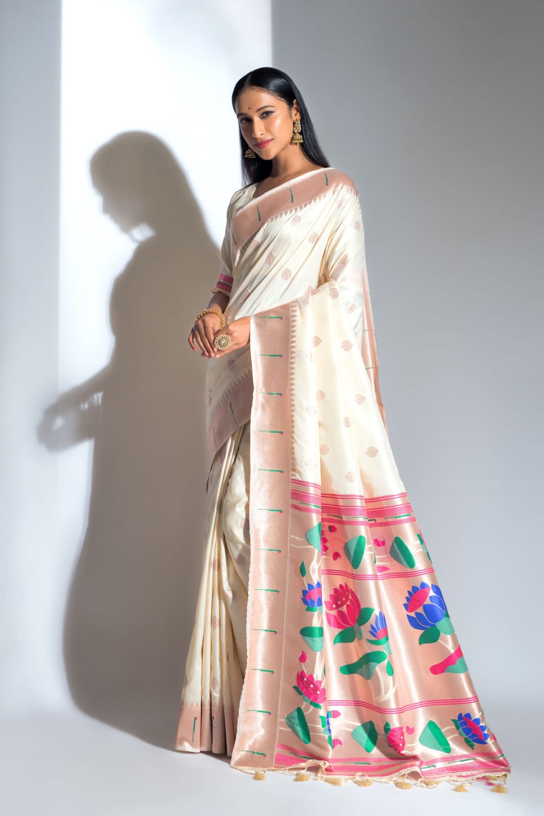 Semi Paithani