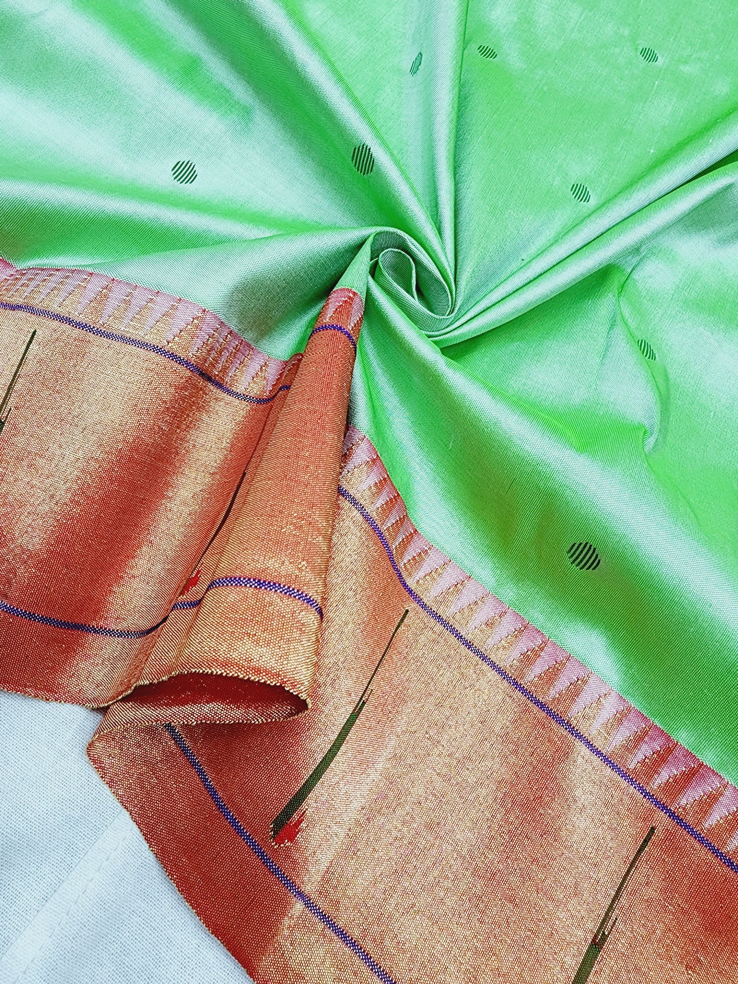 Single Muniya Brocade Paithani