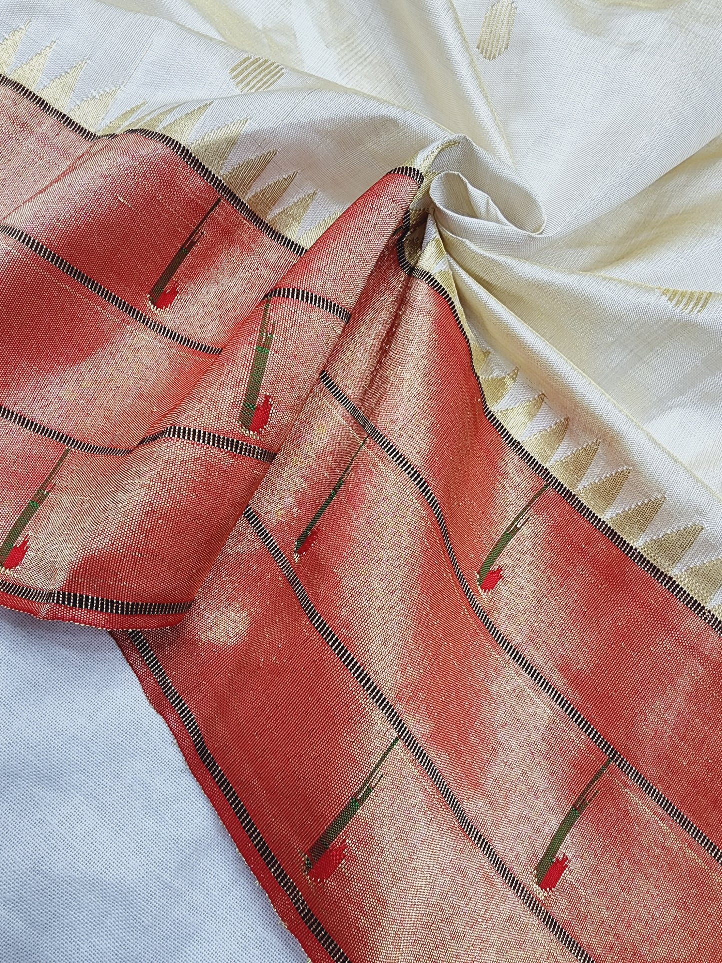 Triple Muniya Brocade Paithani