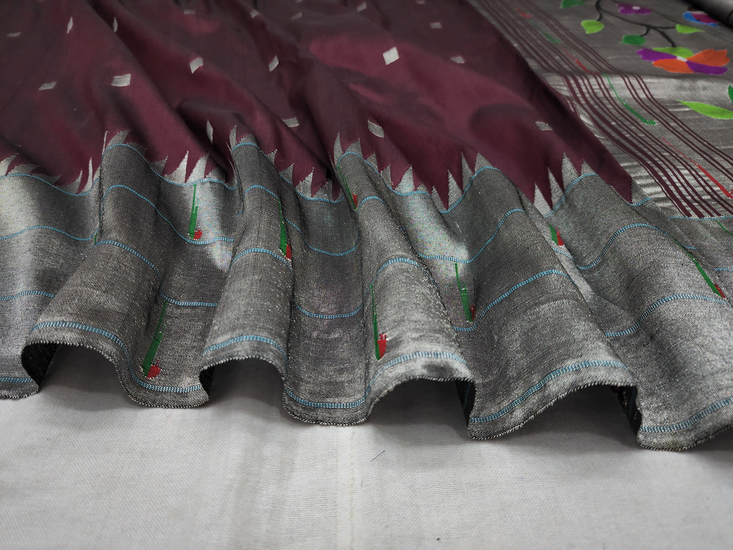 Triple Muniya Brocade Paithani