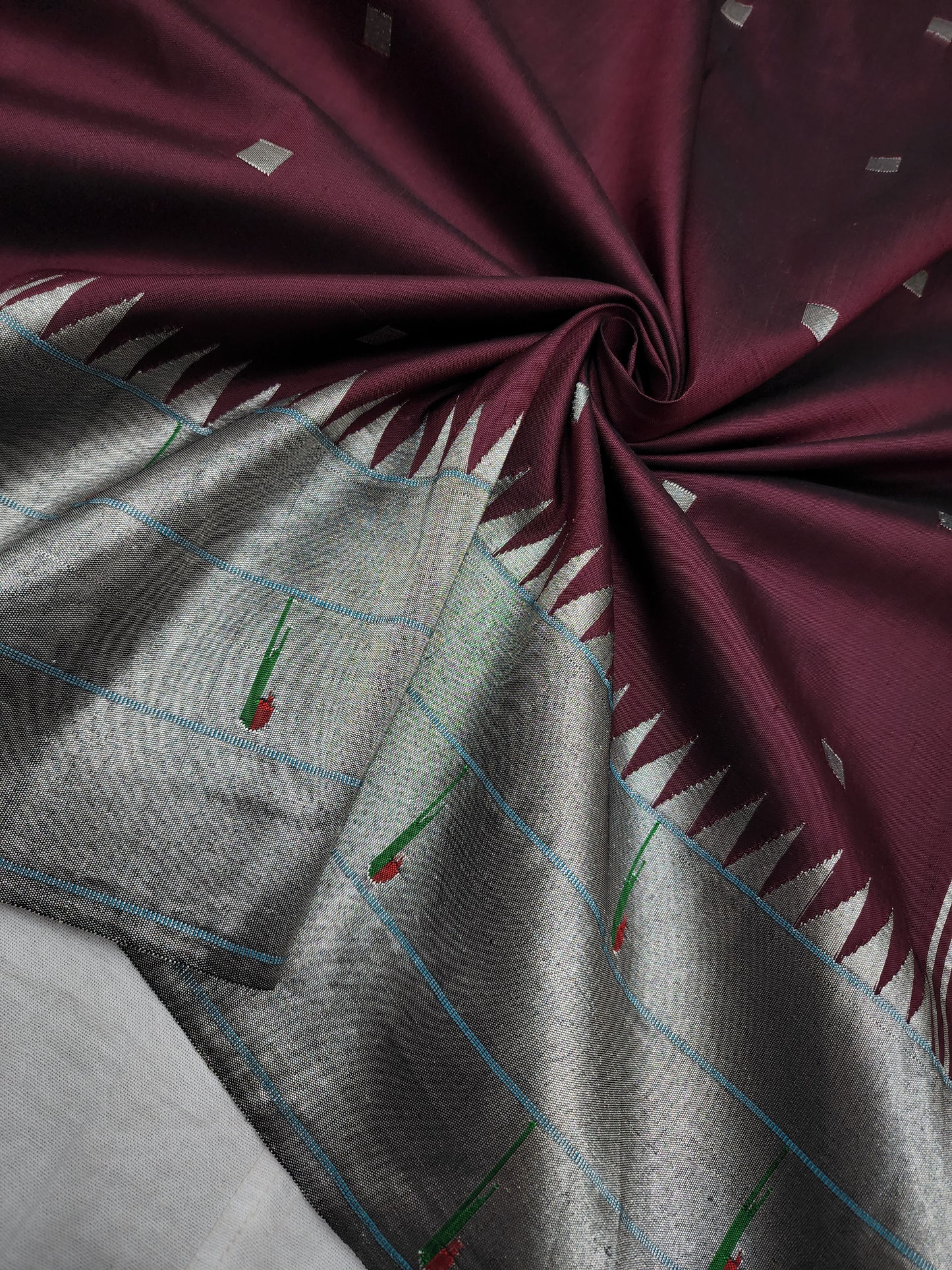 Triple Muniya Brocade Paithani