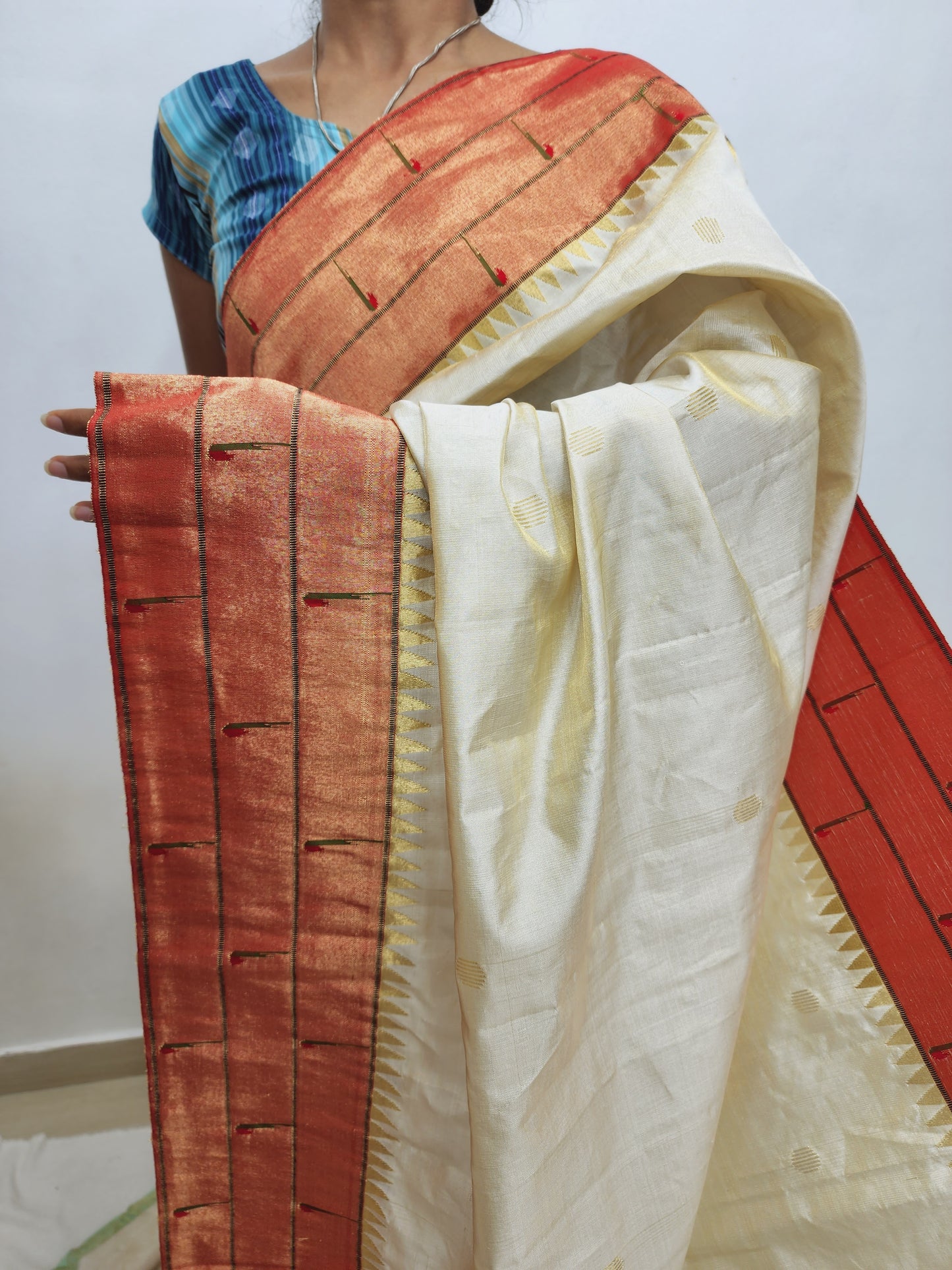 Triple Muniya Brocade Paithani