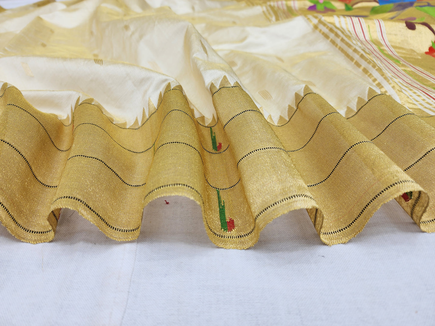 Triple Muniya Brocade Paithani