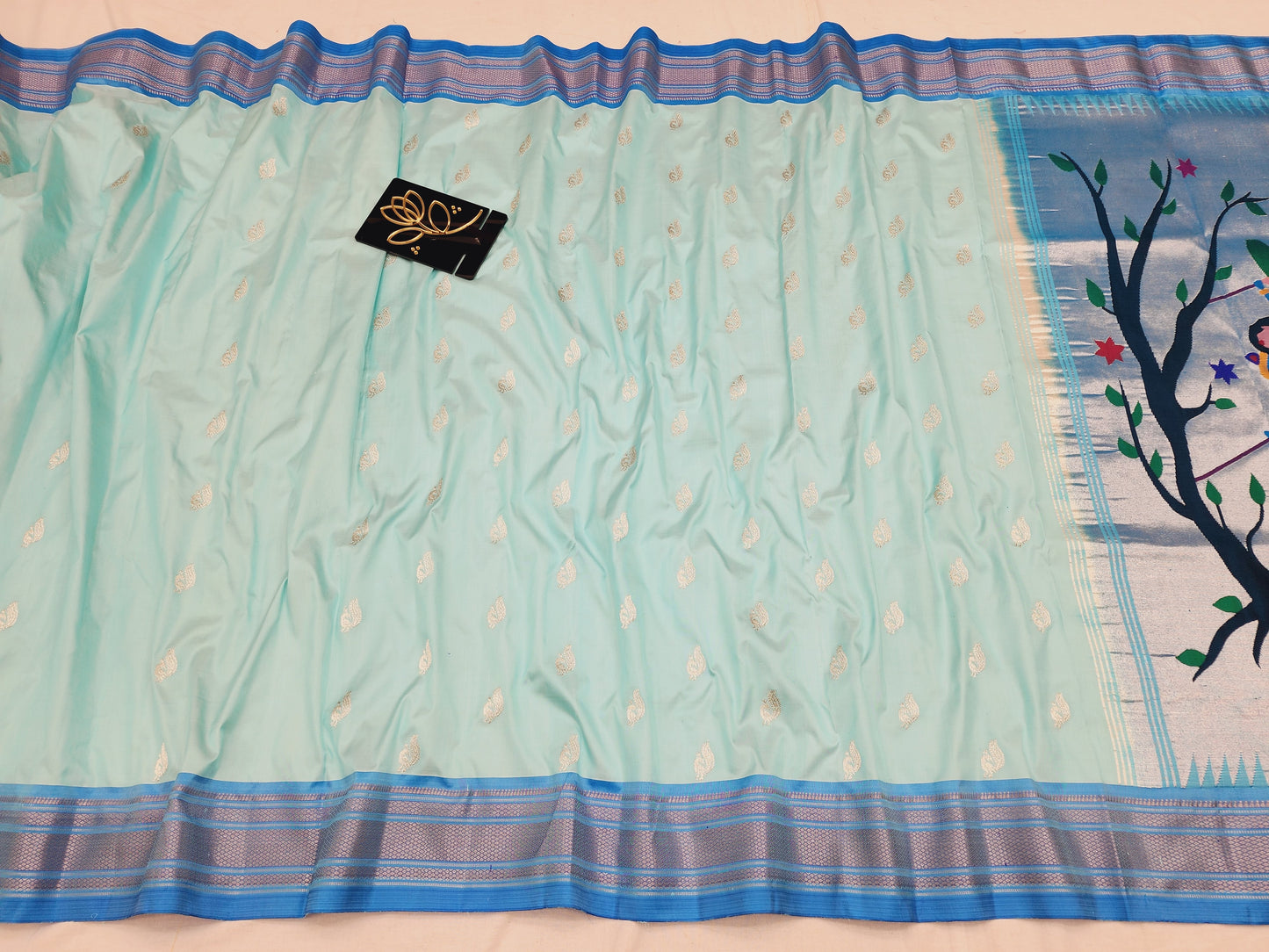 Traditional Yeola Paithani