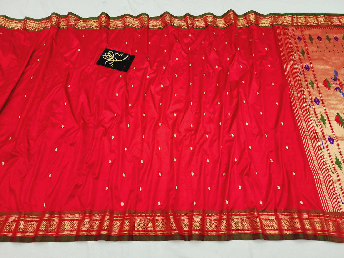 Traditional Yeola Paithani
