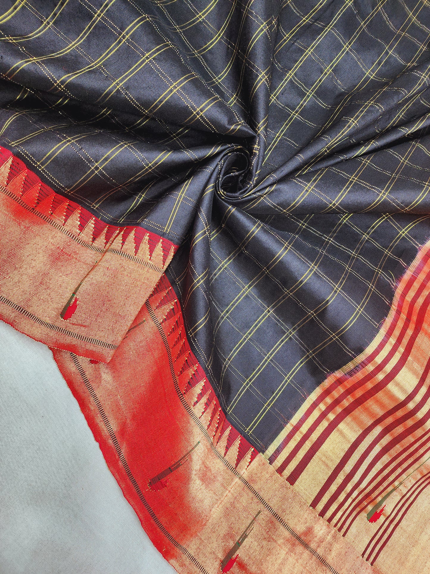 Single Muniya Brocade Paithani