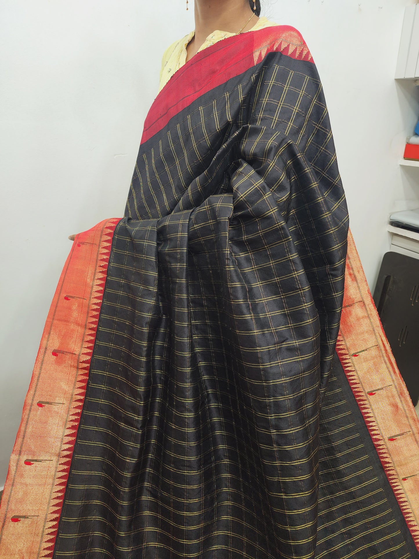 Single Muniya Brocade Paithani