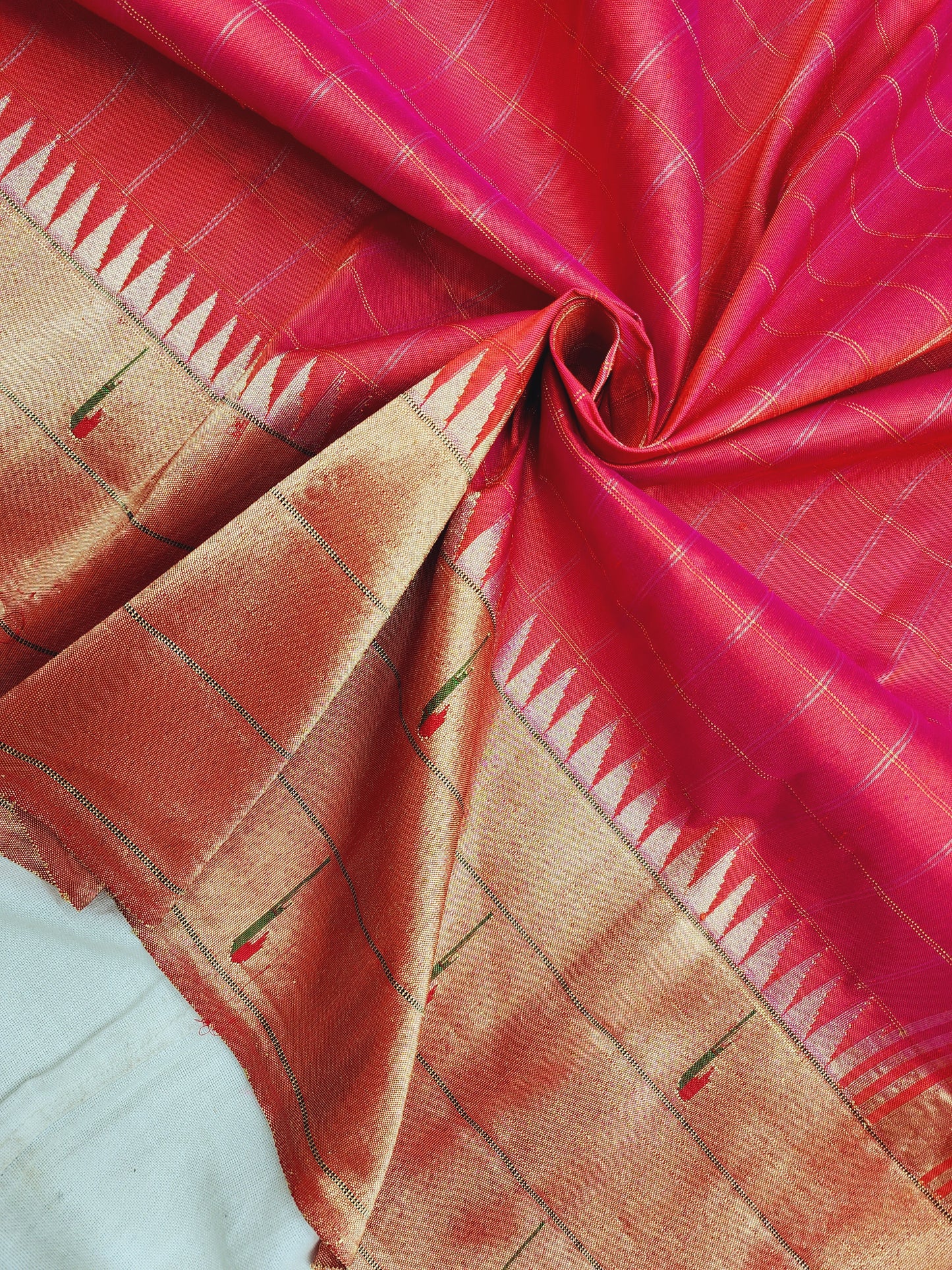 Triple Muniya Brocade Paithani