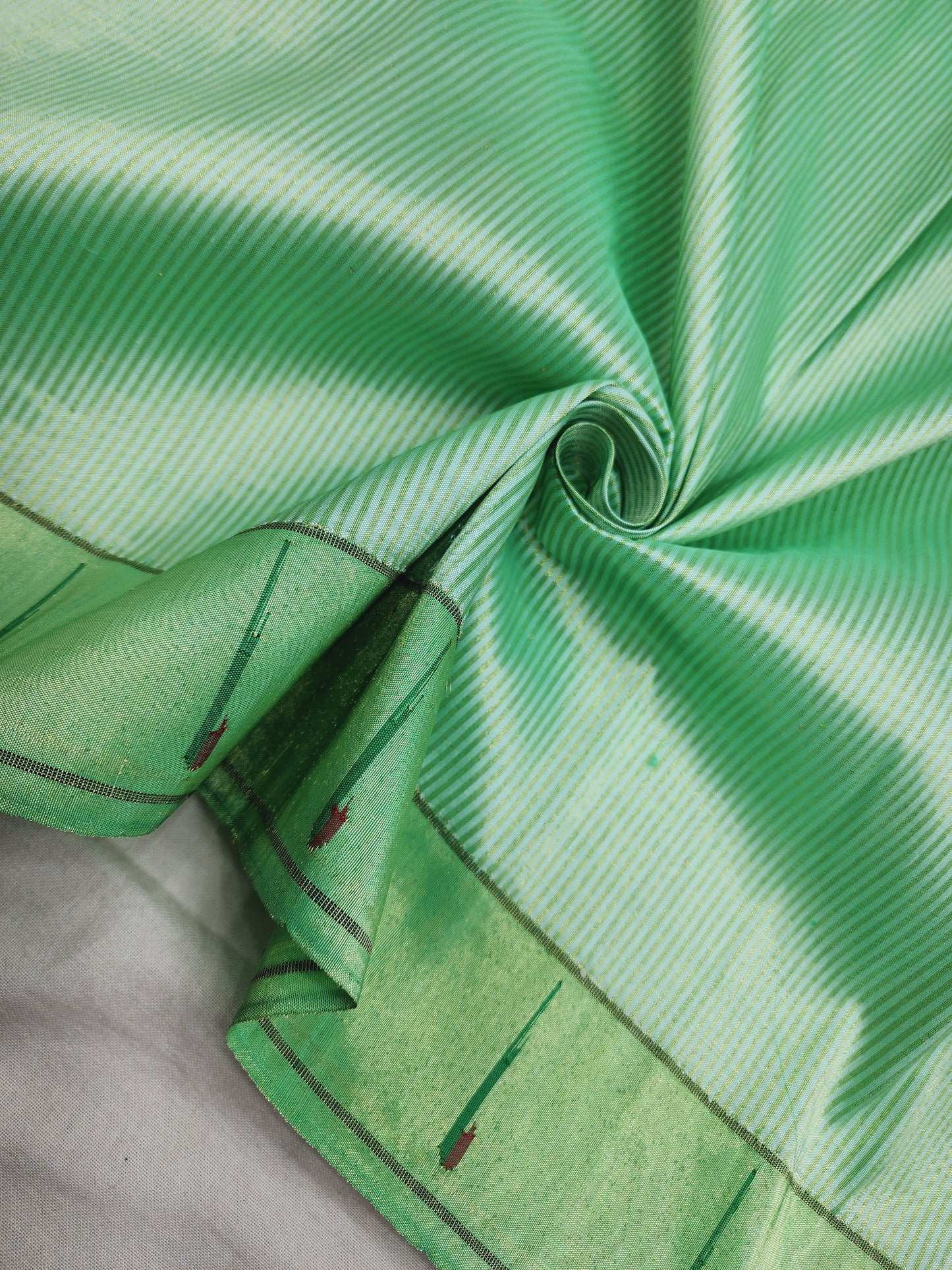 Single Muniya Brocade Paithani