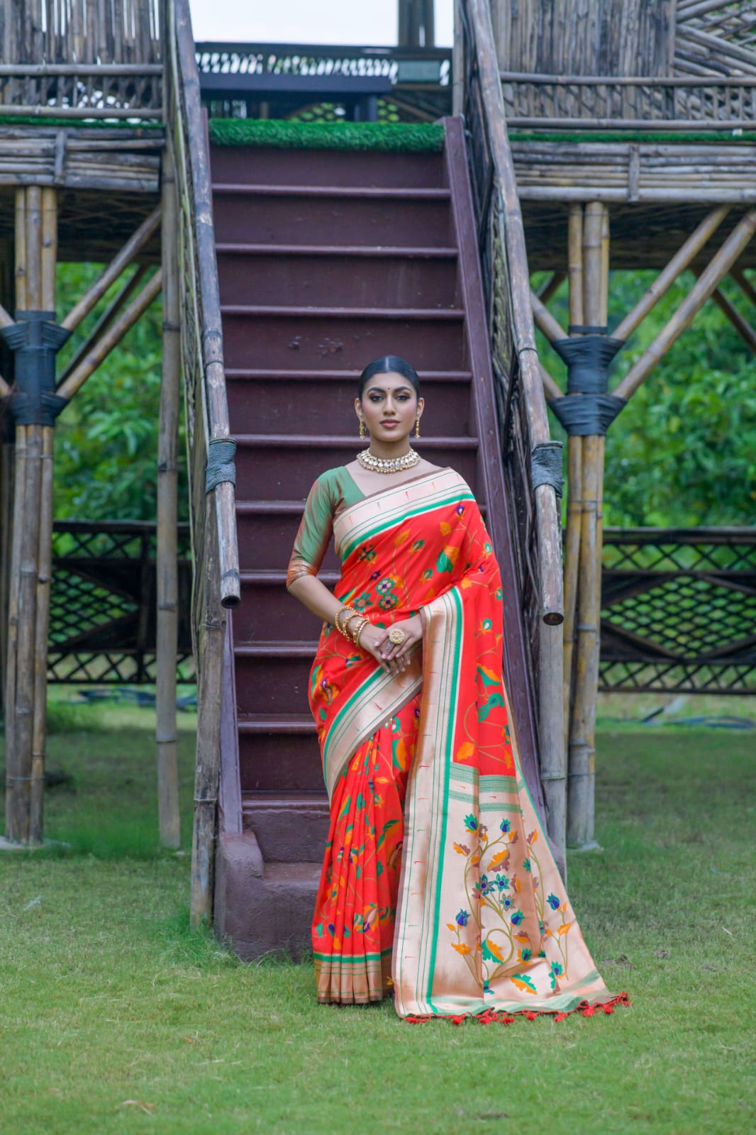 Semi Paithani