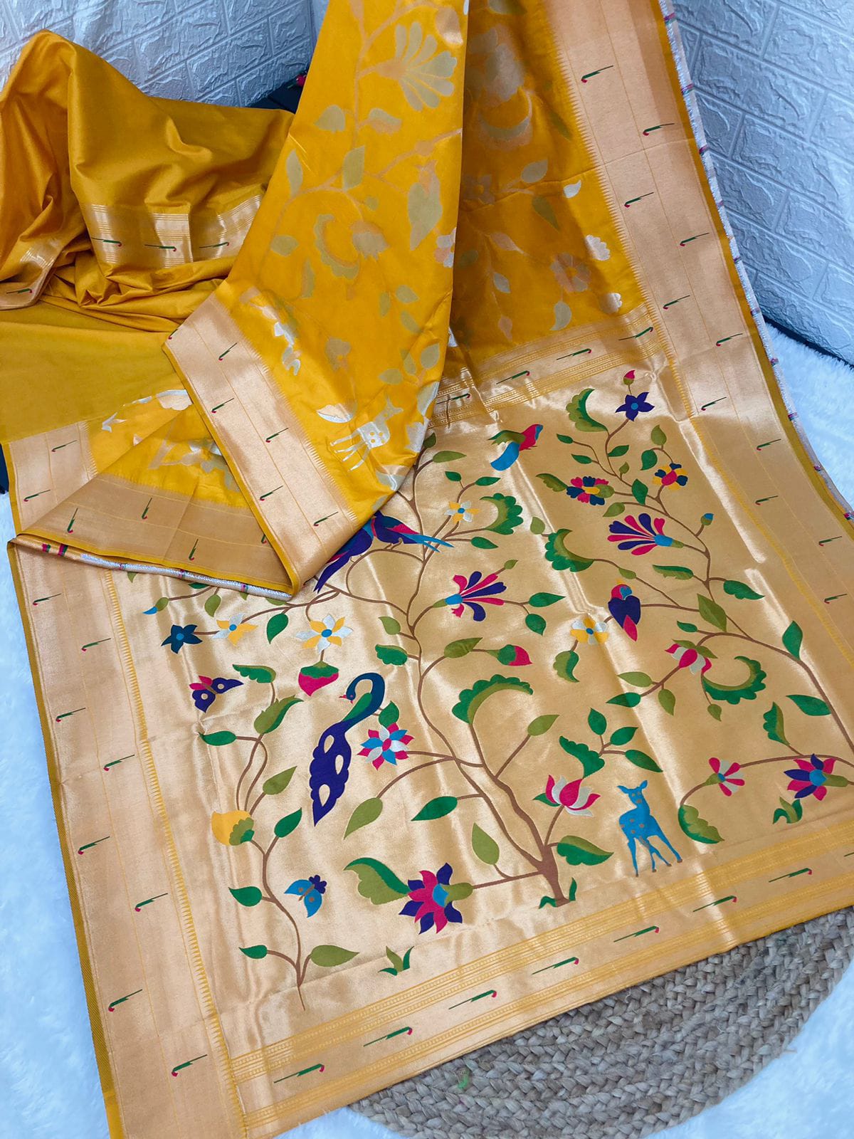 Semi Paithani